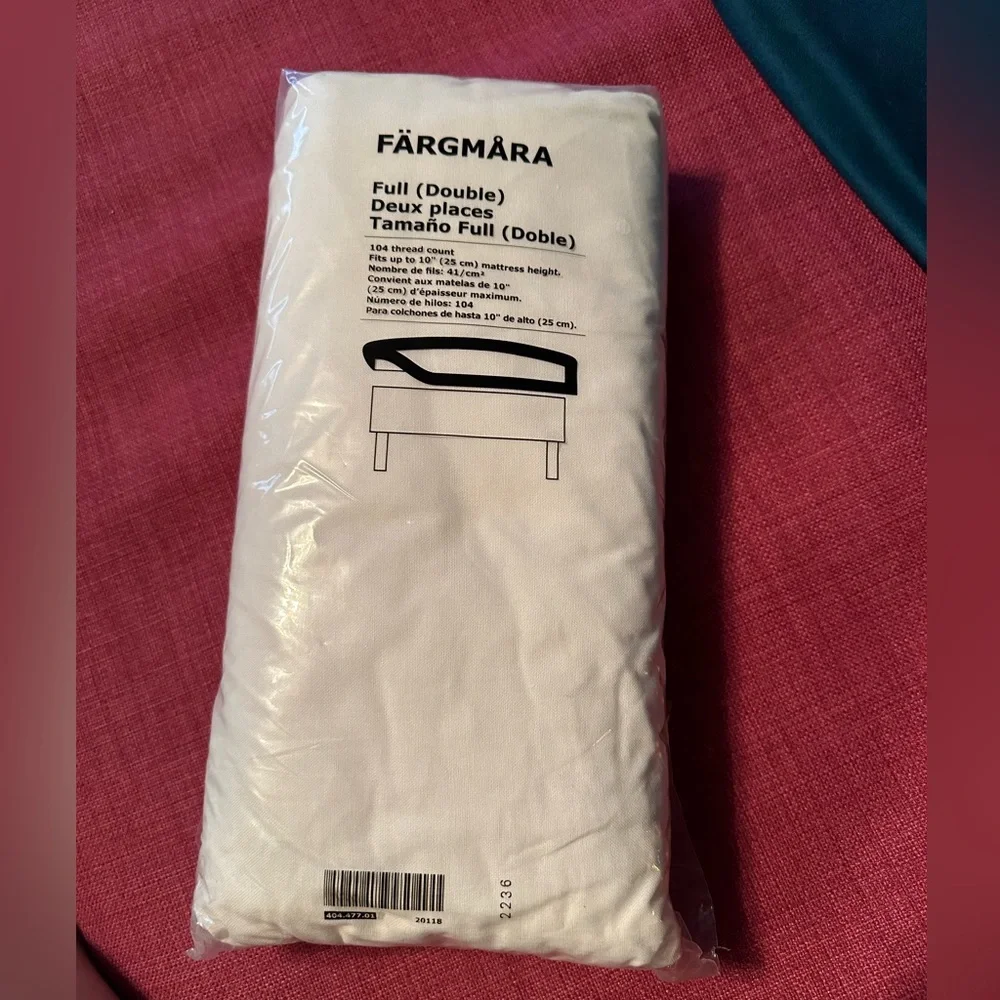 Full (Double) Fitted Sheet and 4 Straps
